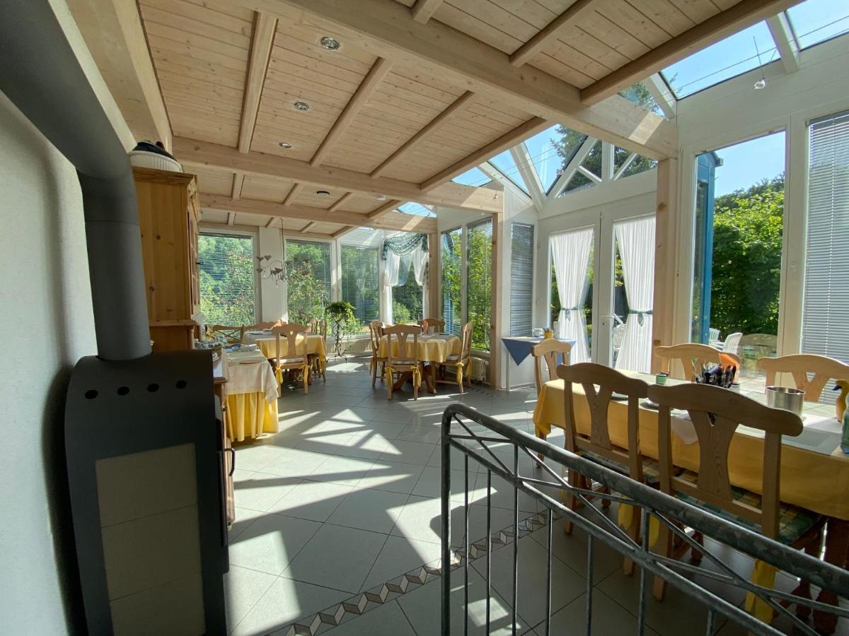 Pension-Ferienwohnung Liesbachtal Direkt Am Waldrand Bayerische Rhoen Schönau an der Brend Exteriör bild