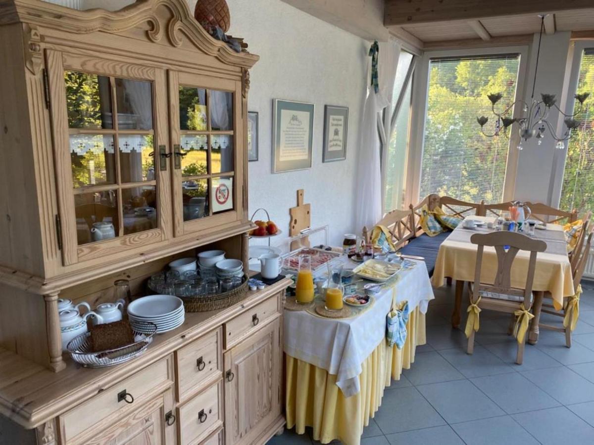 Pension-Ferienwohnung Liesbachtal Direkt Am Waldrand Bayerische Rhoen Schönau an der Brend Exteriör bild